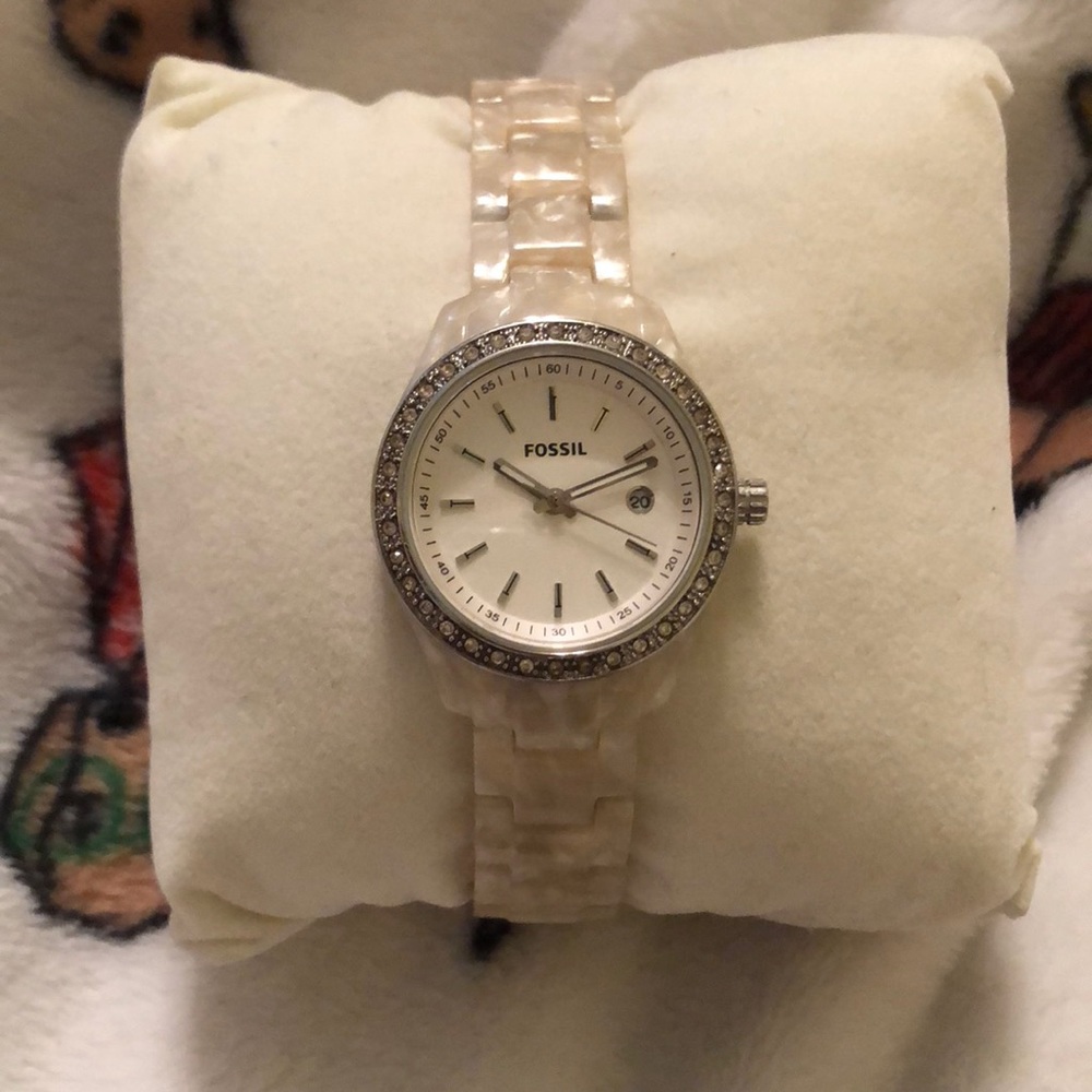 😻AUTHENTIC😻 Fossil Watch!